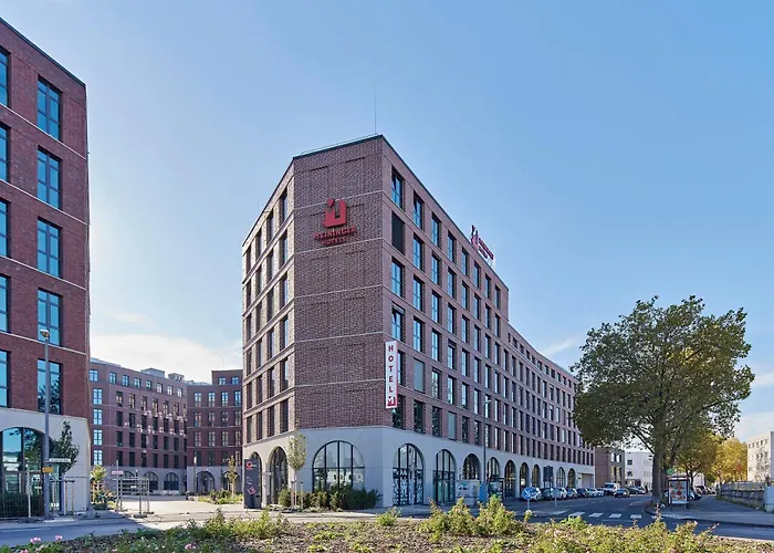 MEININGER Hotel Köln West